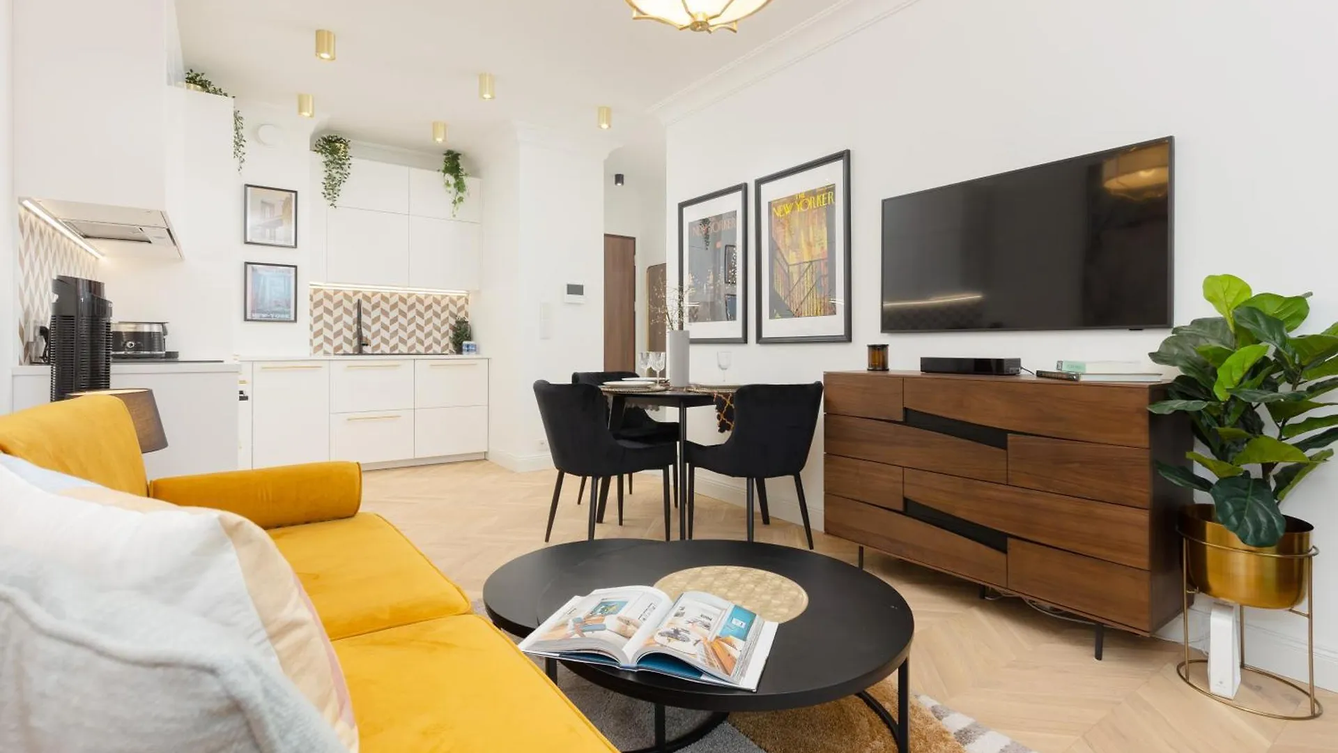 Mennica Residence Lux City Centre By Renters Prestige Warsaw